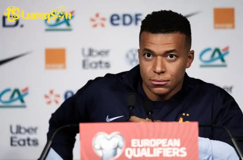 Mbappe dành lời tri ân cho những người đã khuất trong vụ việc thương tâm tại Pháp 10 năm trước Mbappe dành lời tri ân cho những người đã khuất trong vụ việc thương tâm tại Pháp 10 năm trước